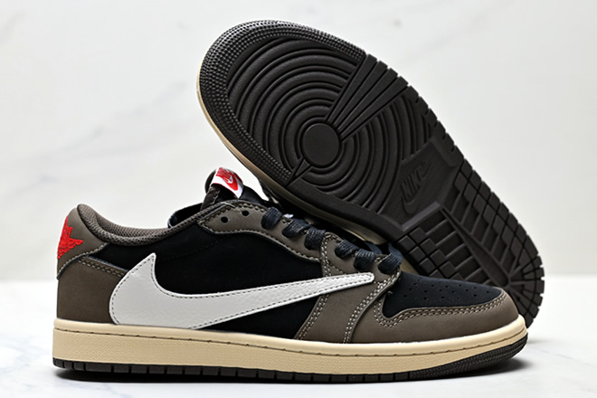 Women Jordan 1 Low x Travis Scott 12